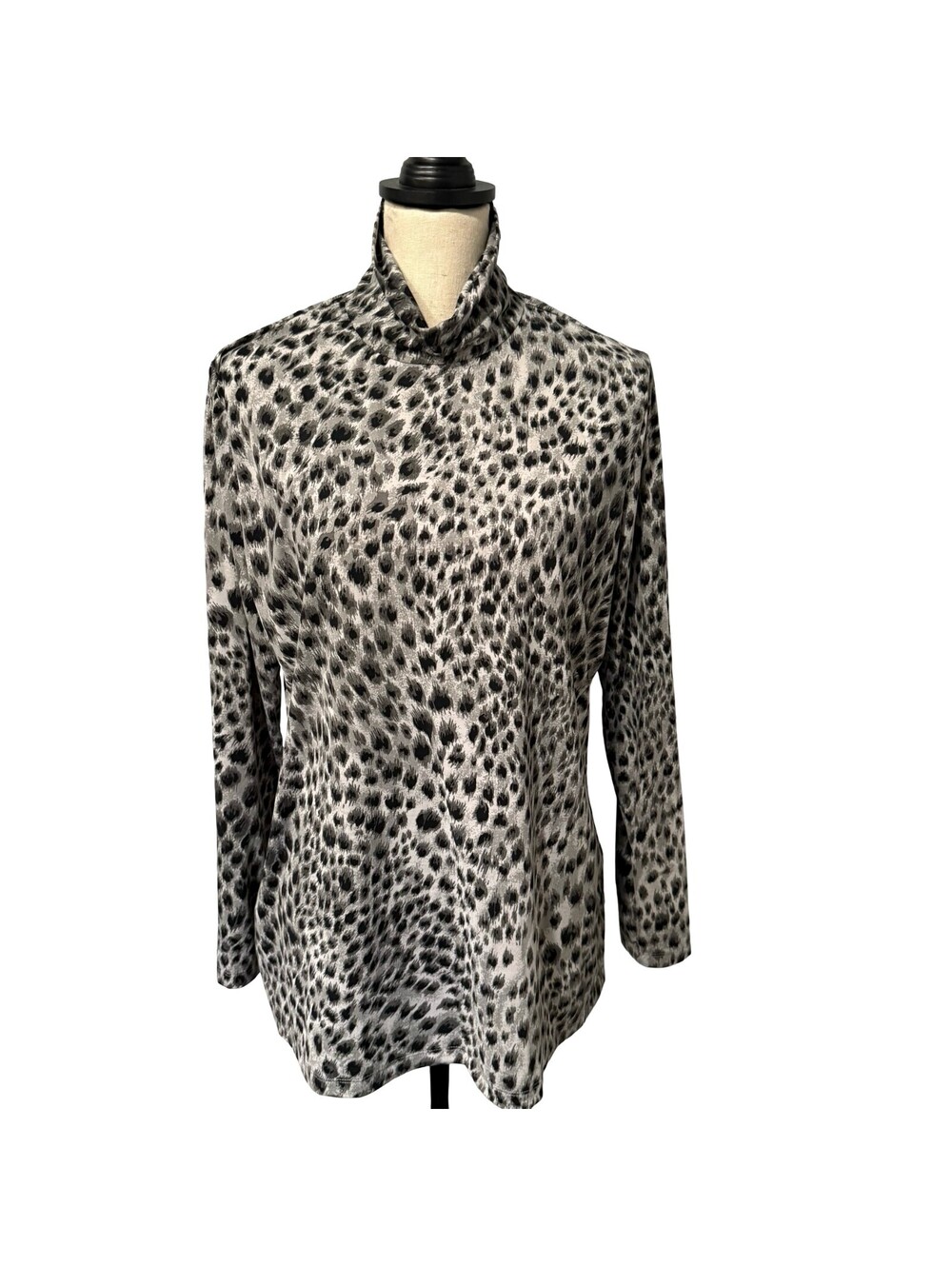 J. McLaughlin Animal Print Turtleneck Top - Size XL